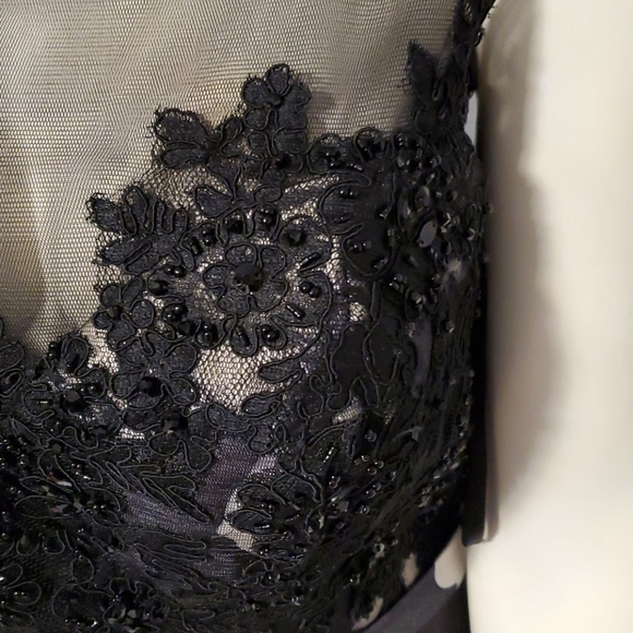 NWOT- Le Château evening dress - Picture 3 of 9